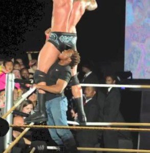 Randy Orton attacked by fan