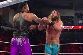 seth rollins vs damian priest